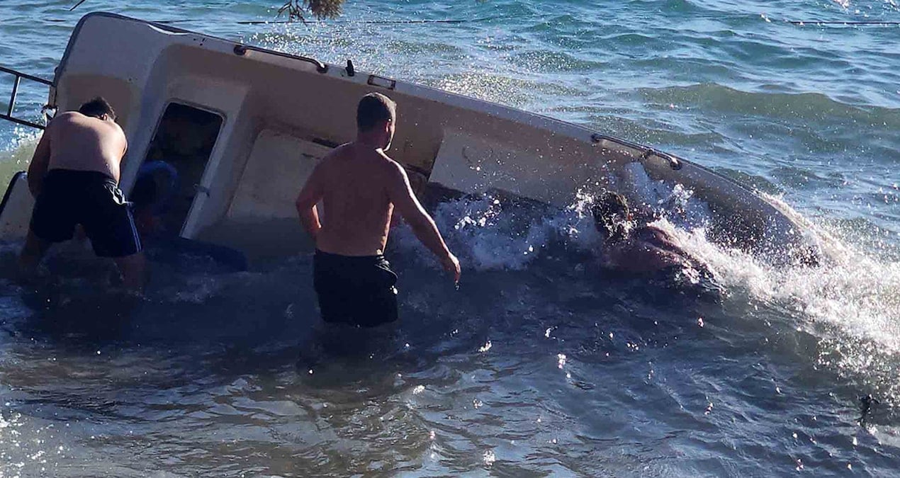 bodrumda firtina kabusu kayiklar batti feribot seferleriiptaledildi IQA6QkGk