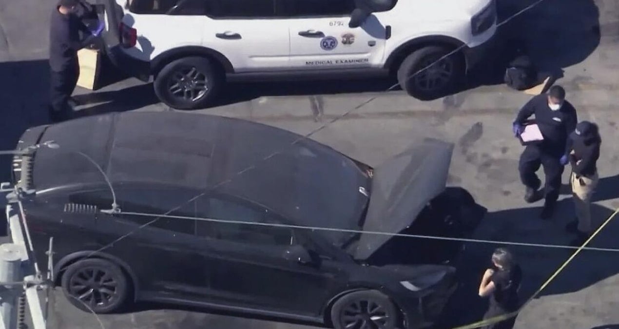 pop yildizinin aracinda bulunan ceset kiz cocuguna ait cikti LdWxSucA