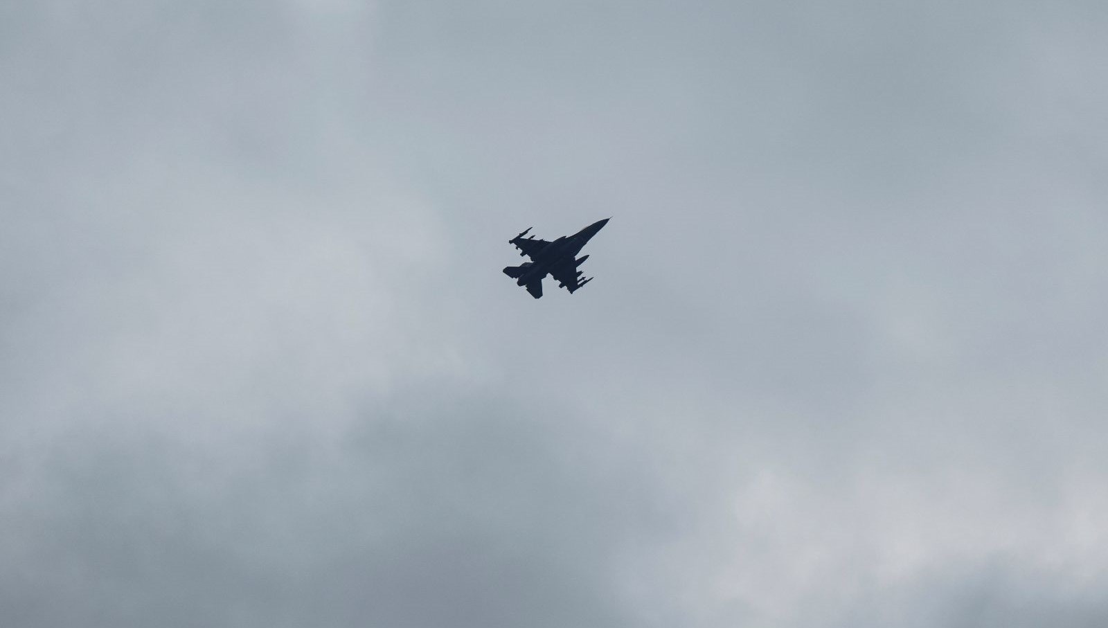 rus ihasi romanya hava sahasini ihlal etti f 16lar havalandi UdQjrh2m