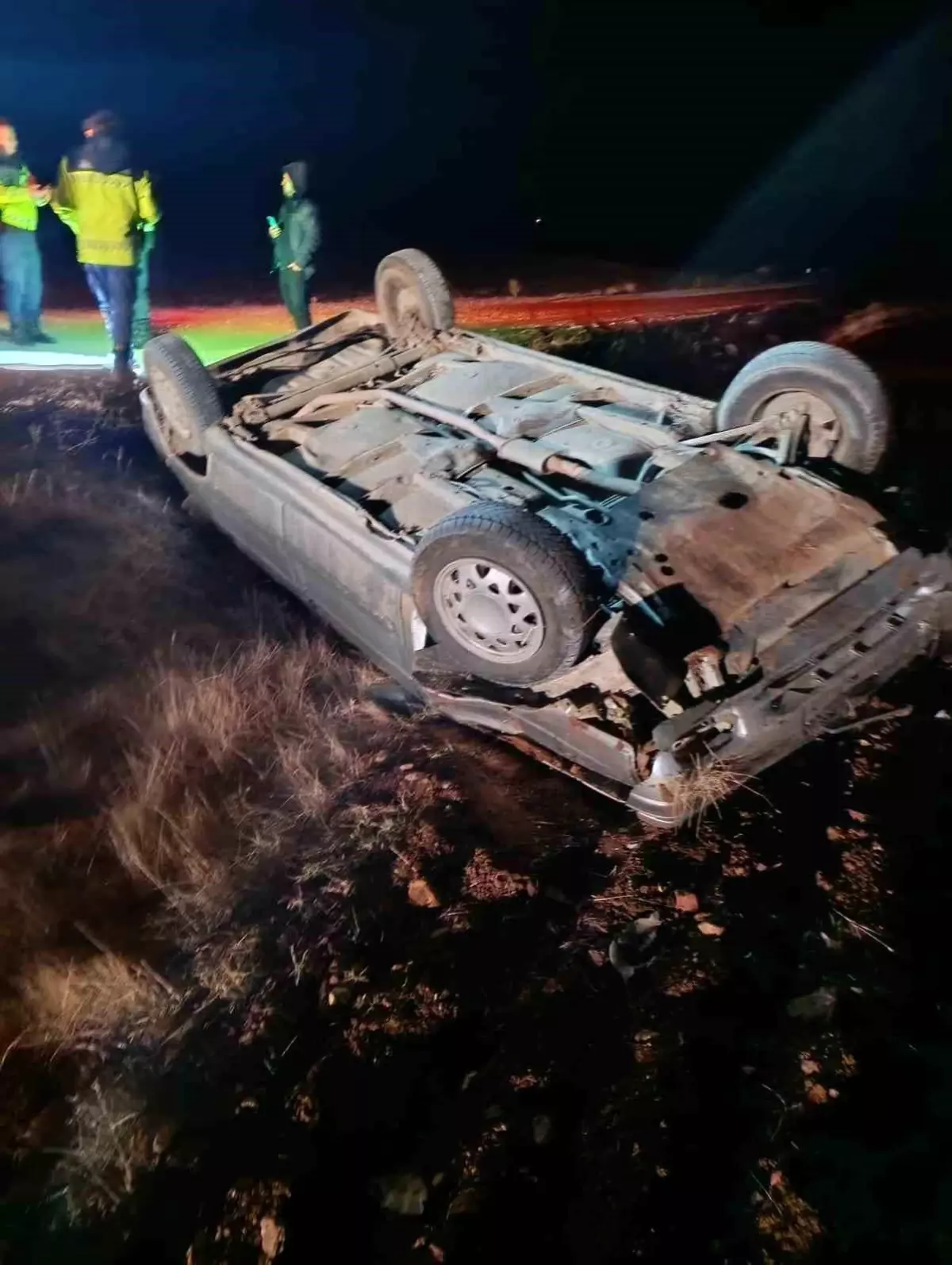 afyonkarahisarda takla atan aractan surucu sans eseri kurtuldu FzSLLwVk