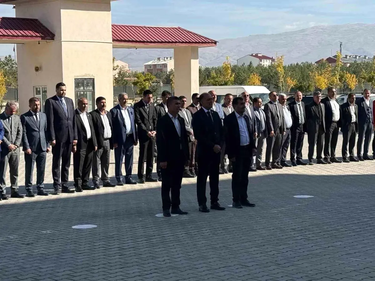 patnosta 19 ekim muhtarlar gunu toreni 4g4L1NbA.jpg