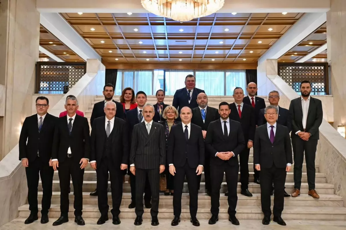 uraloglu sofyada ulastirma konferansina katildi SdQKmpWy.jpg