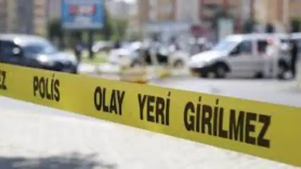 eskisehirde dehset 70 yasindaki kadin evinde bogazi kesilmis halde bulundu 4efqQvTL.jpg