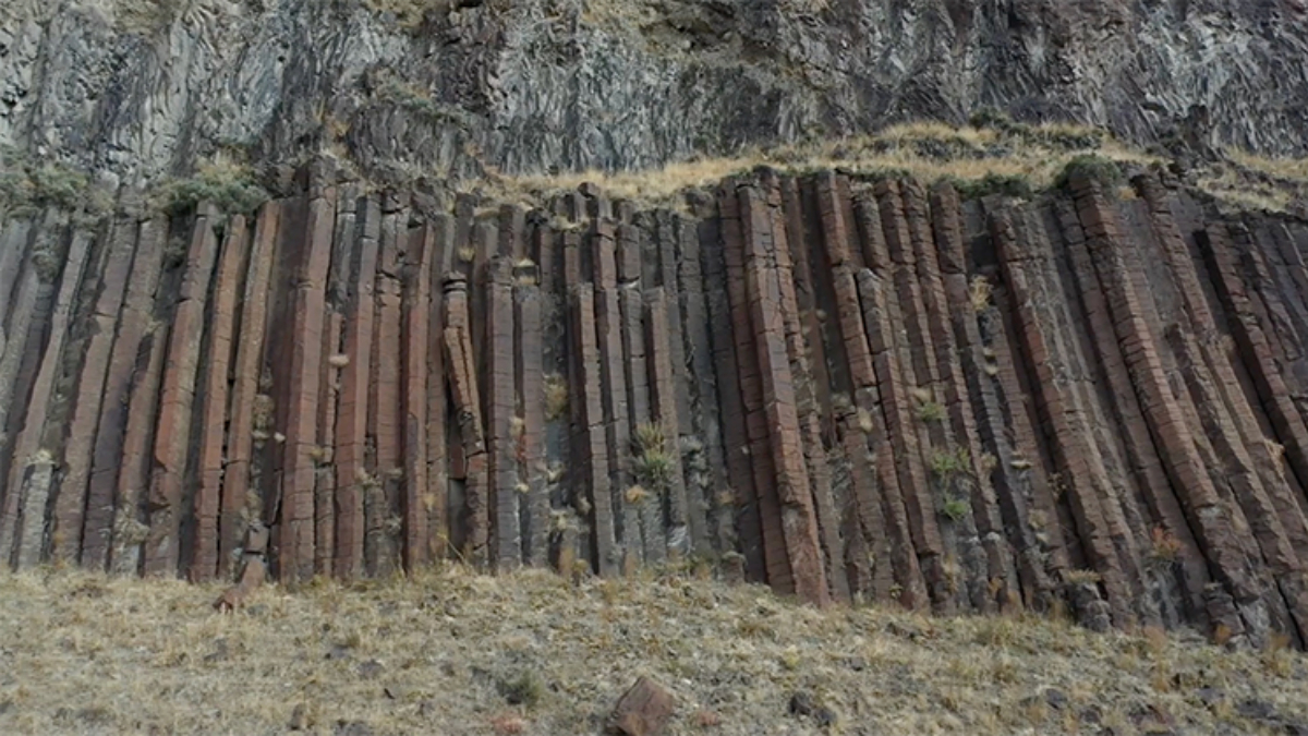 kagizmandaki 7 milyon yillik sutunlar bilimsel literature girdi d3RAfwch.jpg