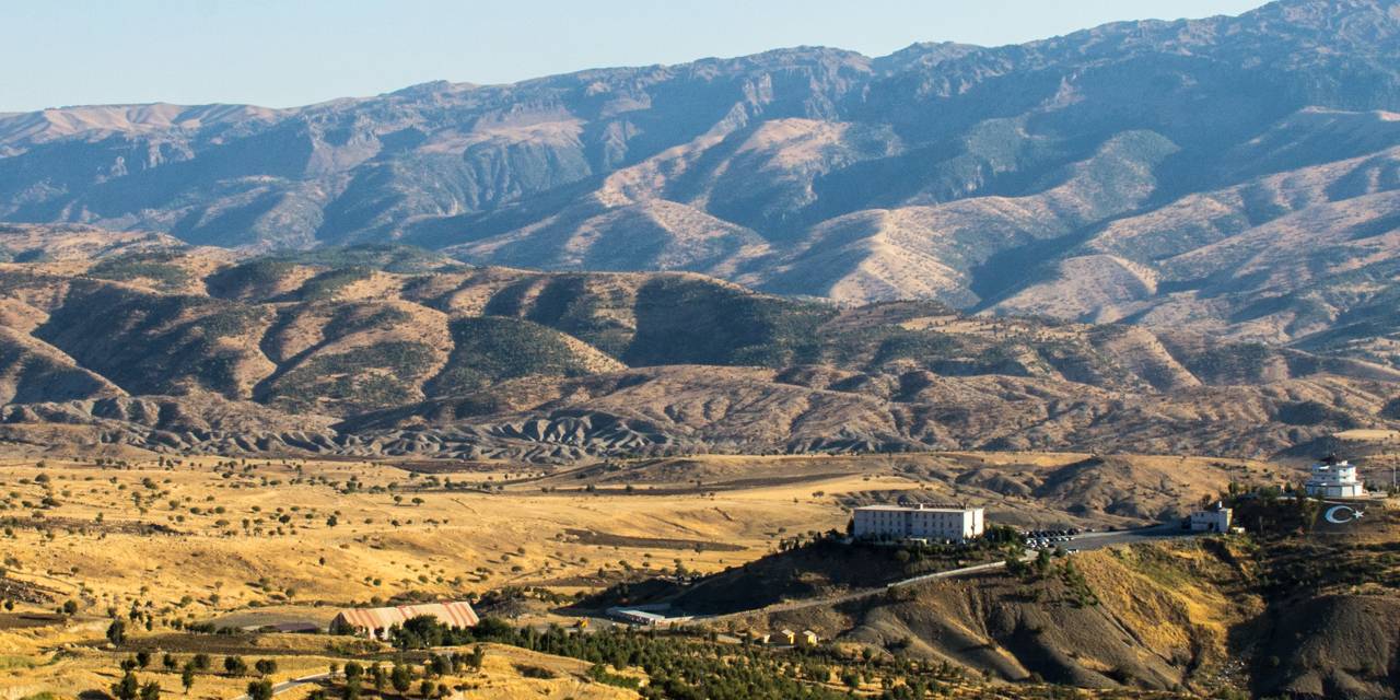 sirnakta bir bolgeye muhimmat imha sebebiyle 10 gunluk giris yasagi tbI11OwW.jpg