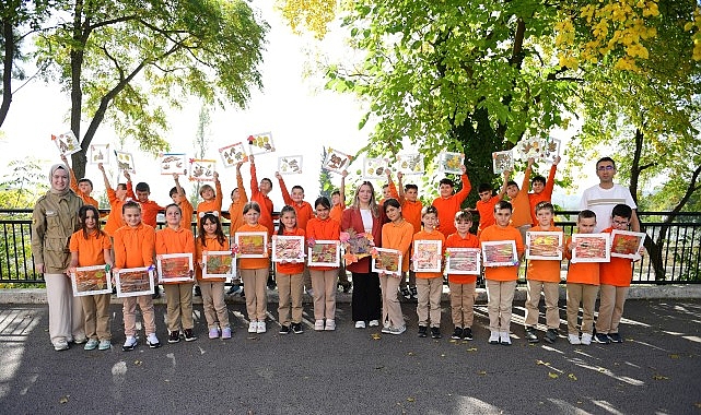 sonbahar yapraklari osmangazide sanata donustu T5rv6nGi.jpg