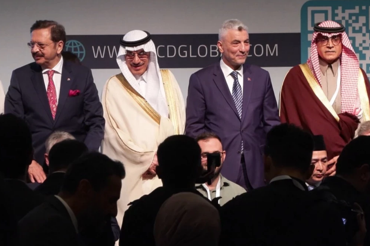 ticaret bakani omer bolat turkiyenin islam isbirligi teskilati uyesi ulkelerle ticaret hacminin 77 milyar dolara ulastigini acikladi G4Vsw71V.png