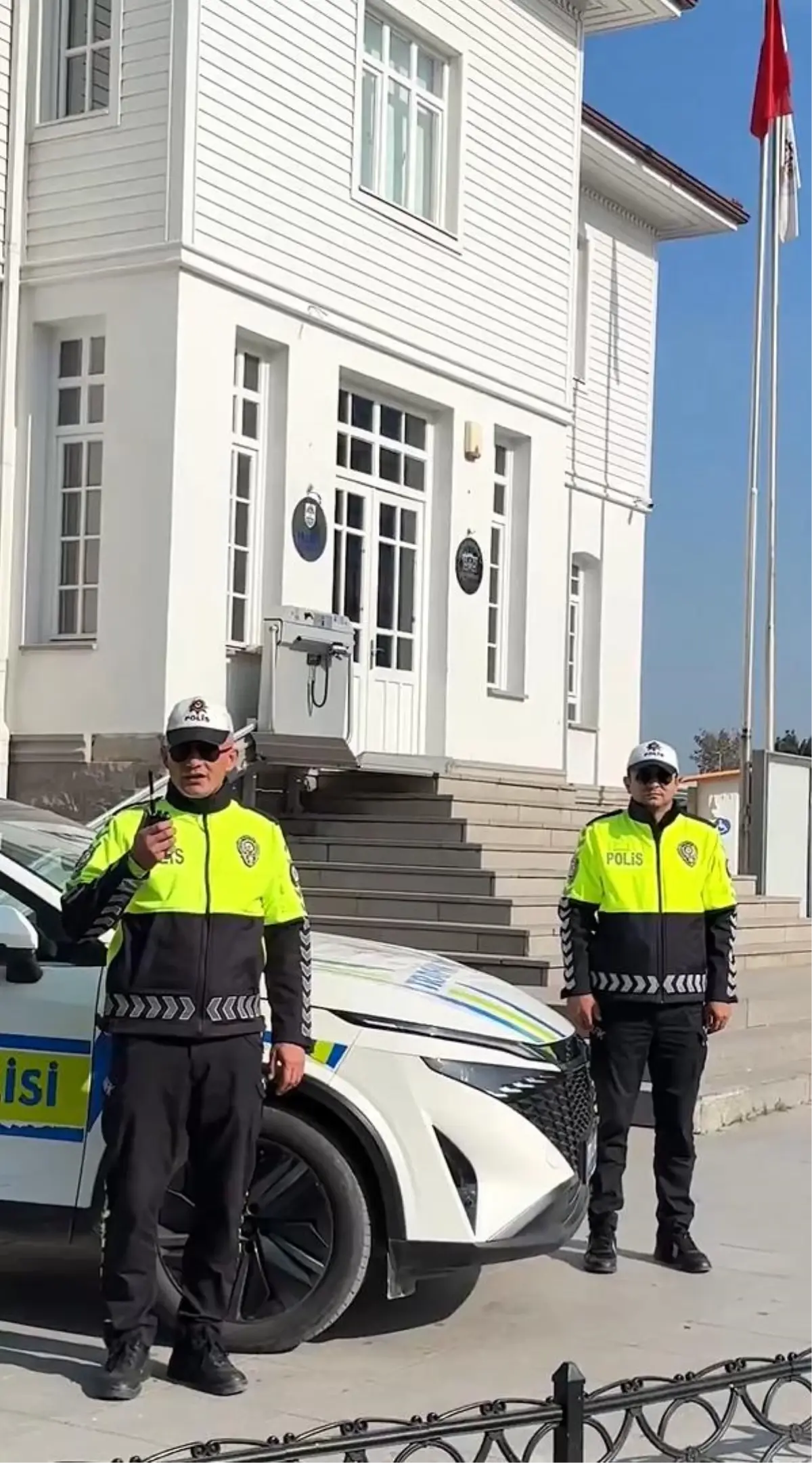 yalova emniyetinde kriptolu telsiz muhabere sistemi ketum kullanima basladi 2z64jcQk.jpg